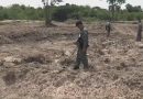 คนขับรถไถผงะ !!เจอระเบิดเก่าจมดิน4ลูก ชุด EOD ค่ายนเรศวร รุดทำลาย คนขับรถไถผงะ !!เจอระเบิดเก่าจมดิน4ลูก ชุด EOD ค่ายนเรศวร รุดทำลาย